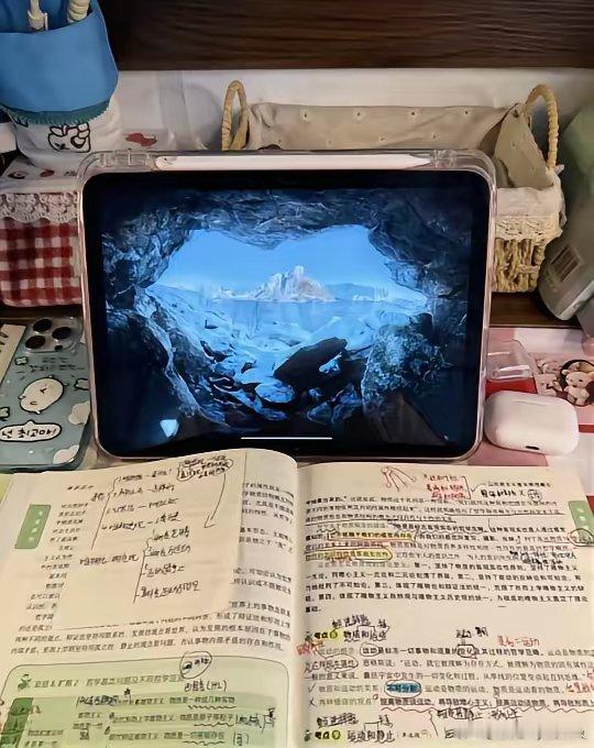 我一直以为所有平板都叫iPad。天塌了😅原来华为、vivo、OPPO的平板不