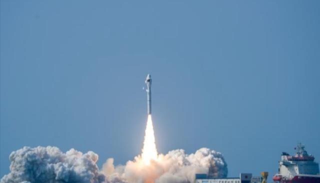 巴基斯坦给全世界上了一课：站队时眼光要放长远！2月12日，巴基斯坦第二颗国产地球