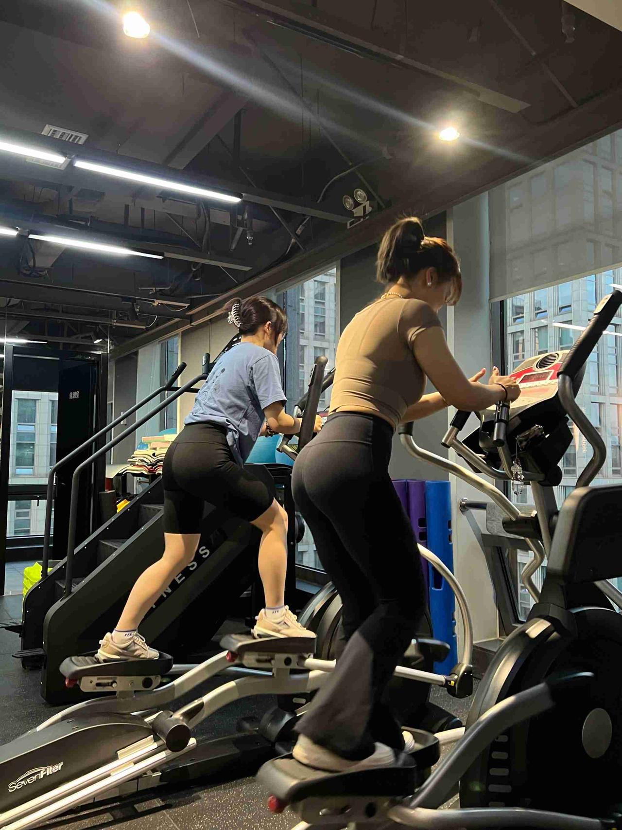 和朋友去锻炼一下！带定位晒今日生活我的今日状态：😁轻松愉快我这里的天气：