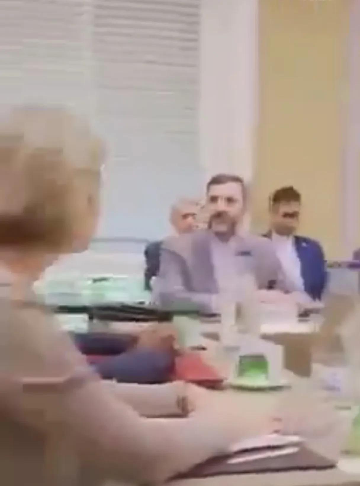 伊朗……绝不让步！硬气！昨天伊朗在日内瓦与英法德三国会谈中拒绝接受三国提出的