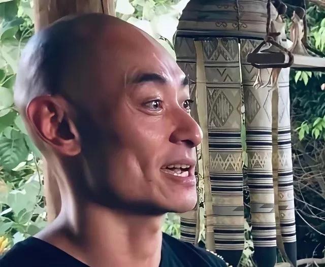 事已至此，叶松源估计只有2条出路：1.关停被网友扒了个底朝天的“凡響HIIK
