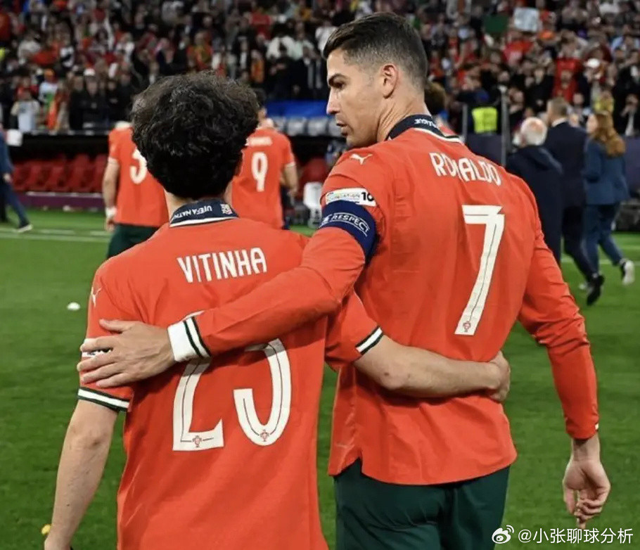 40岁C罗没有特权！无缘葡萄牙大名单主帅：先在俱乐部踢上球再说3月19日，葡萄