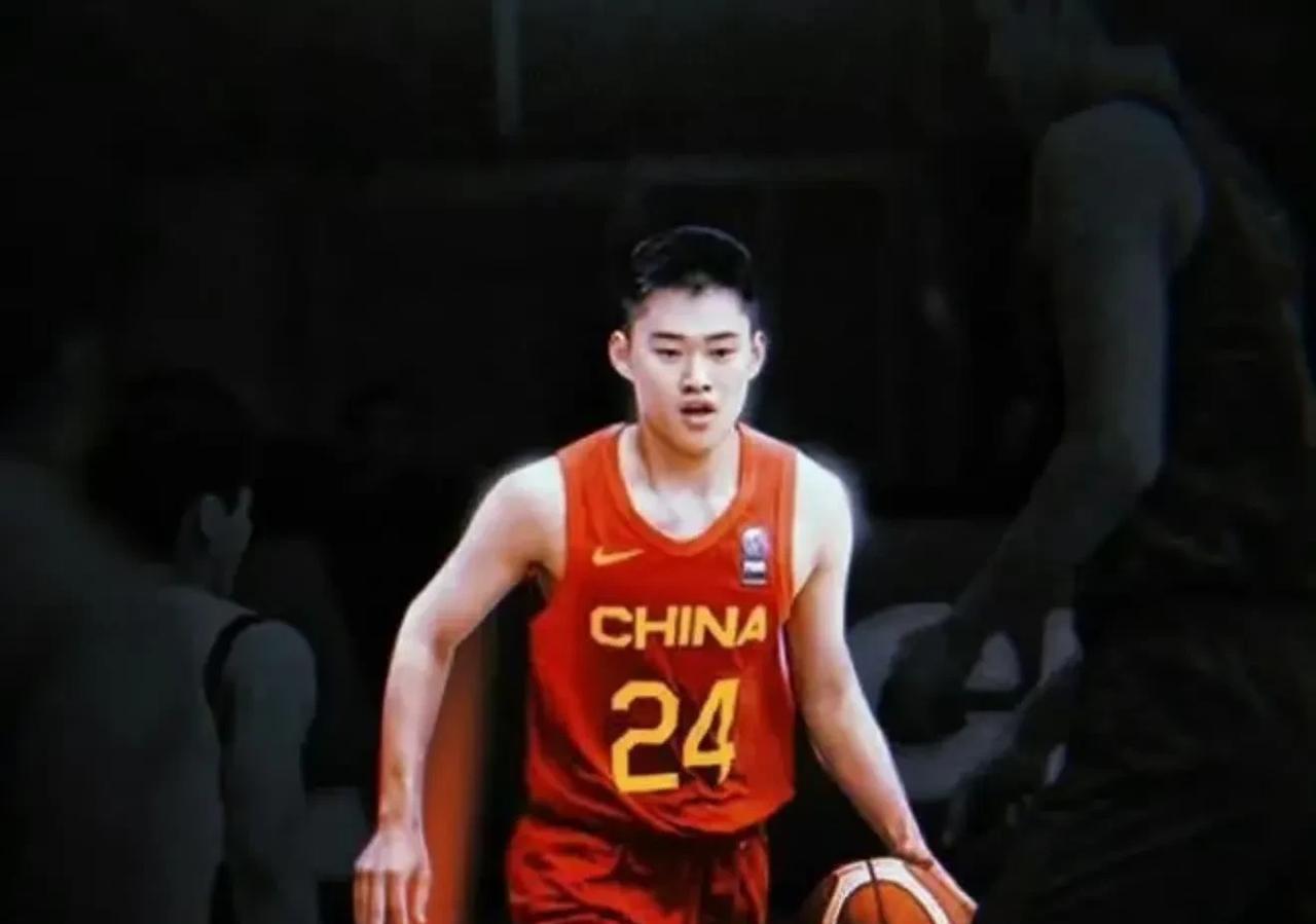 【男篮集训又少一员猛将！赵维伦因学业暂别国家队】中国男篮集训队再遭打击！18岁