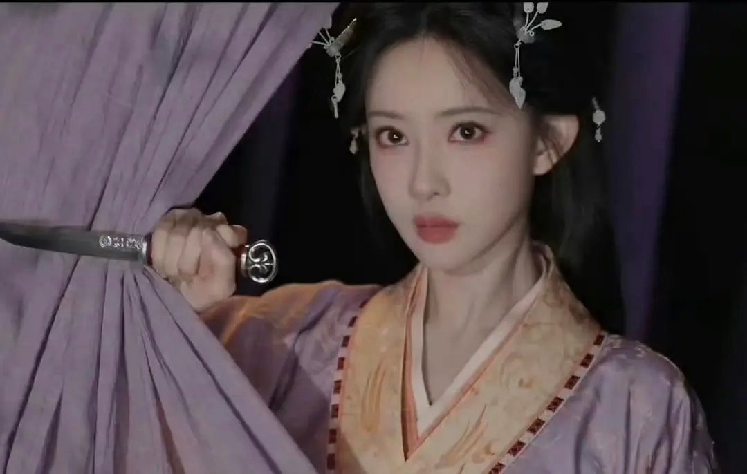 孟子义妆造雷同的问题是不是太严重了