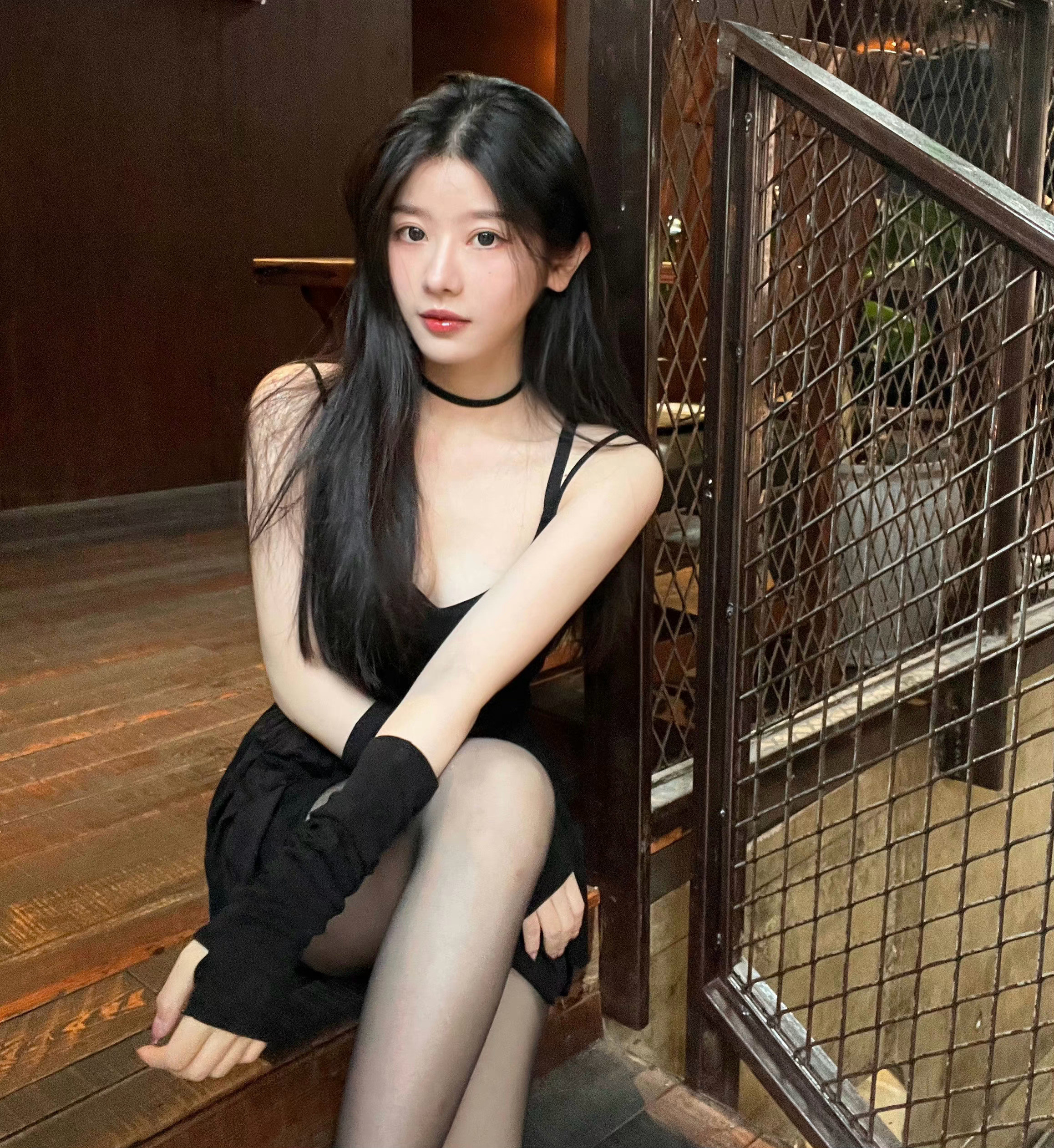 校花美女出生于1999年，白羊座小姐姐