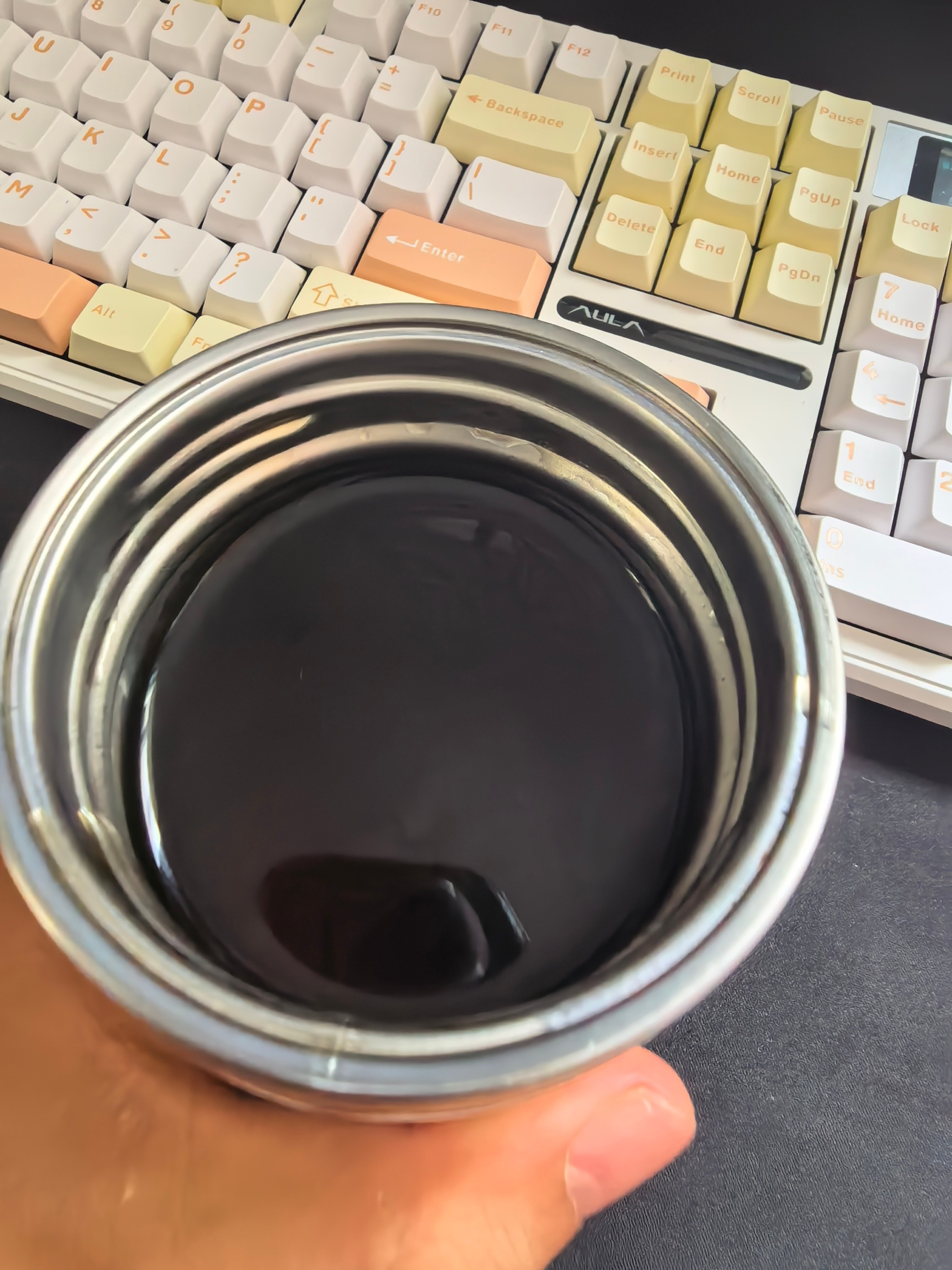 周末整杯冰美式，开启休闲愉快的一天～