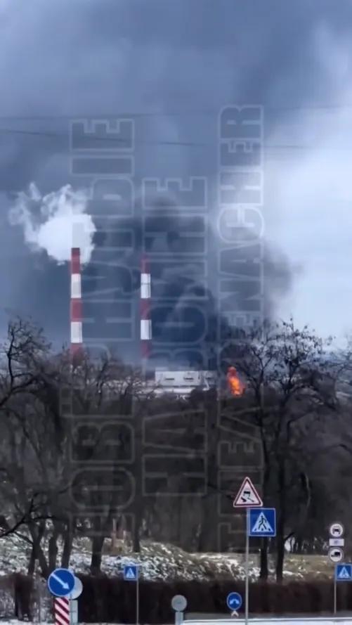 俄军狂轰滥炸，基辅全城停电！300万人寒冬摸黑，乌克兰这次真扛不住了？昨