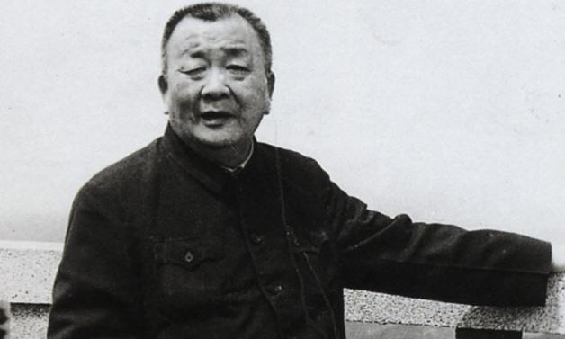 毛主席问，那个谭政去哪里了？在毛主席的亲自过问下，谭政来到了北京，住进了招待所，
