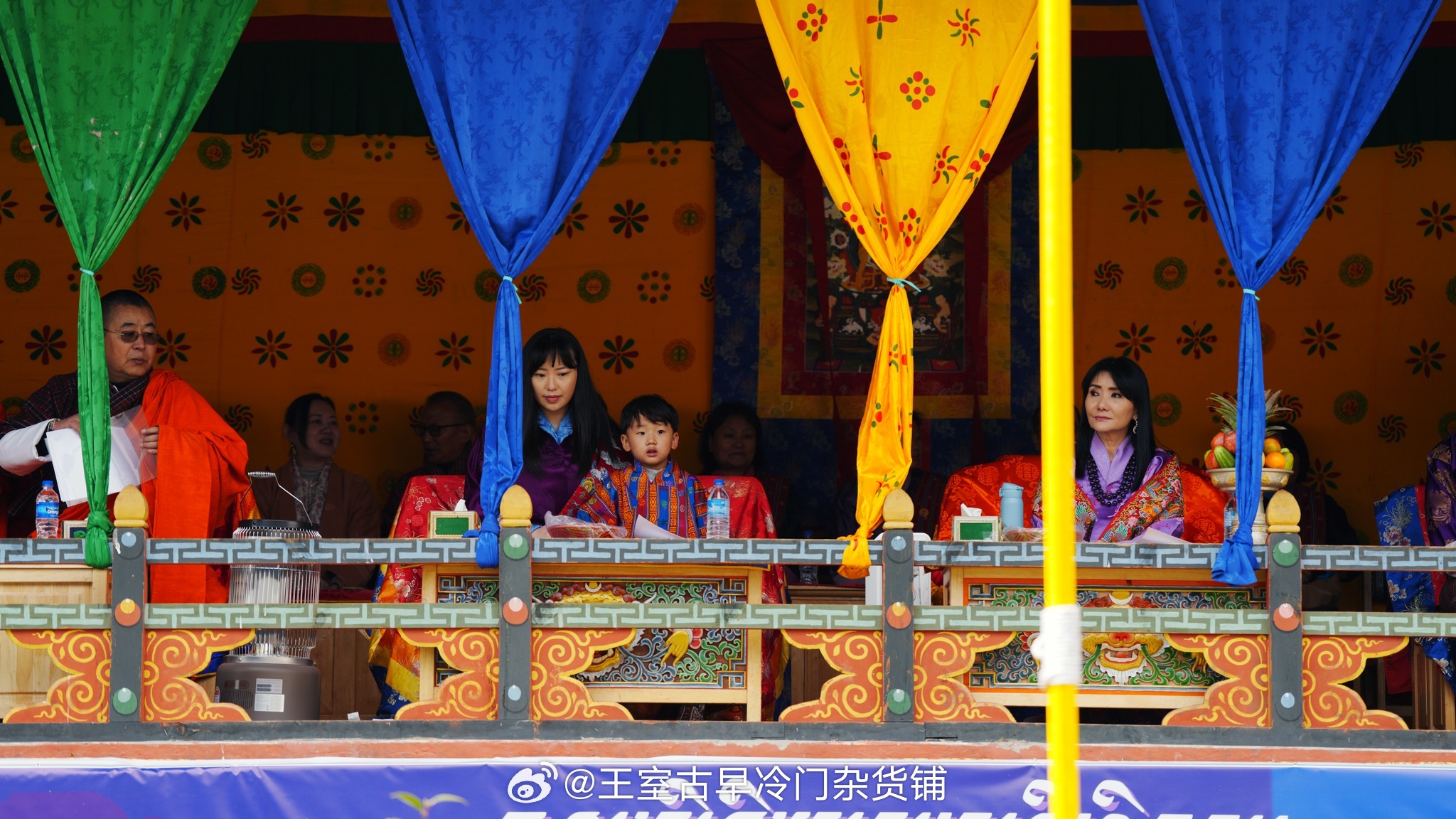 王室王室不丹王室2026年3月7日-12日，为庆祝妇女节，县城四王后走基层，她