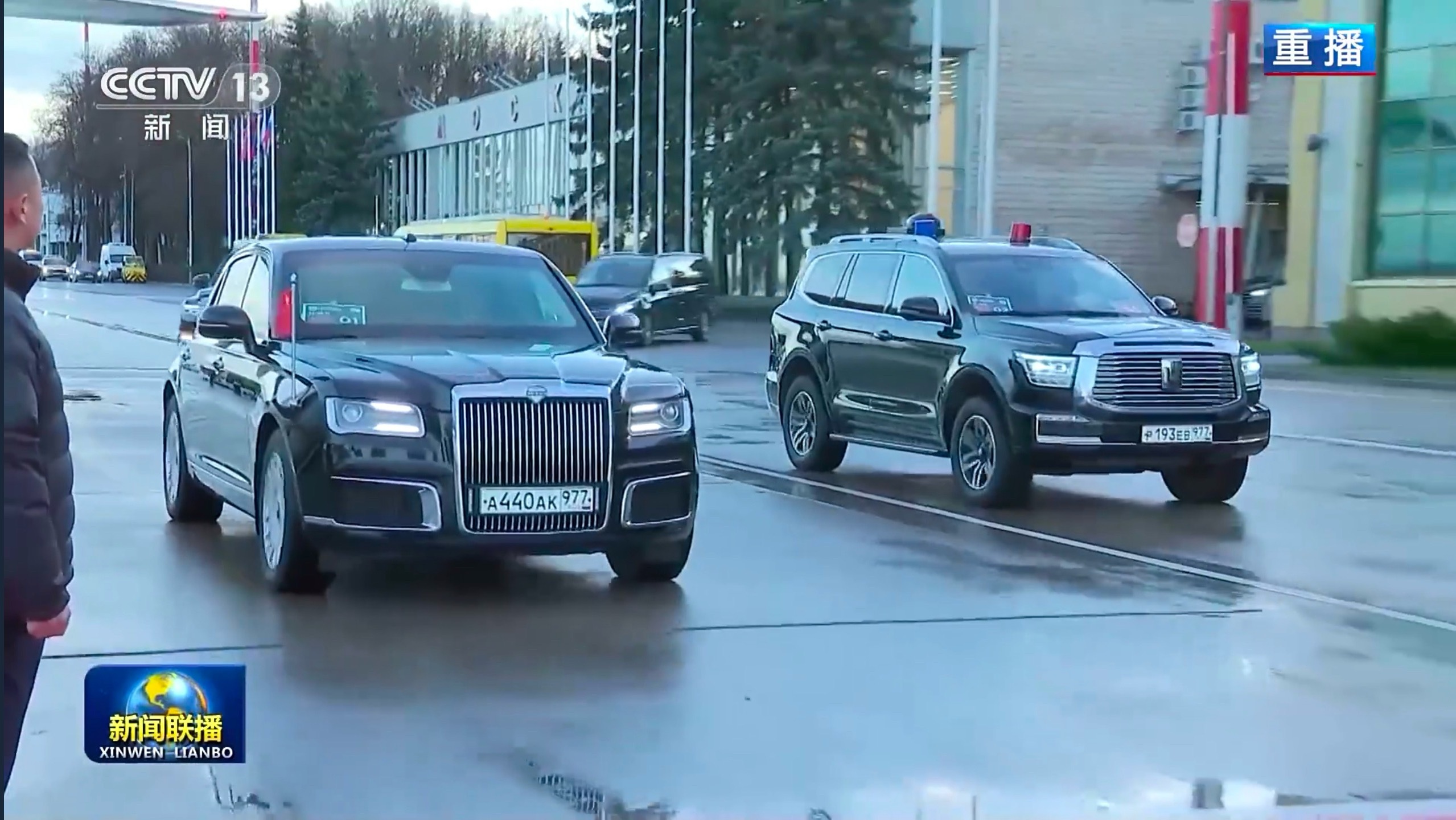 五星红旗、新闻联播与坦克500