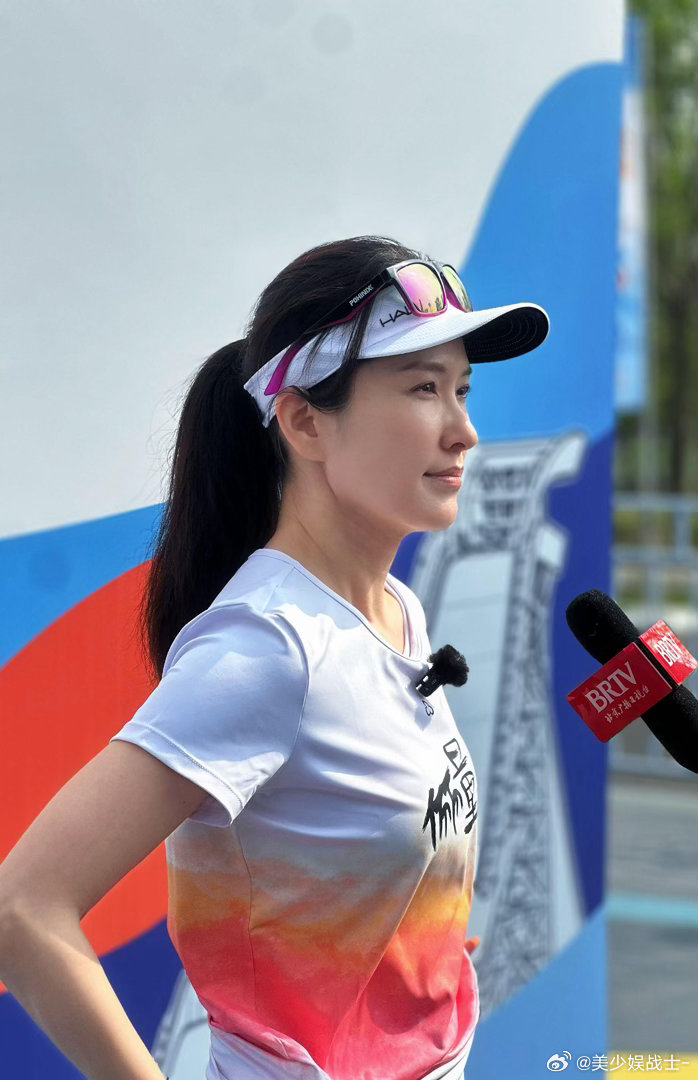 徐洁儿一句话跳了四遍徐洁儿越跳越有劲儿随着不断练习，徐洁儿的舞蹈节奏把控越发精准