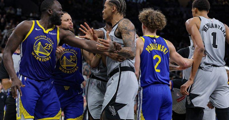 库里今年出战11场已经3次40+了，巅峰东契奇目前也就4个而已