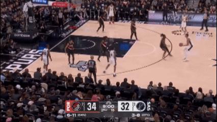 霍乐迪真坏！撤凳子让文班亚马摔到面门提前伤退，这3种可能性不能否定开拓者淘汰马刺