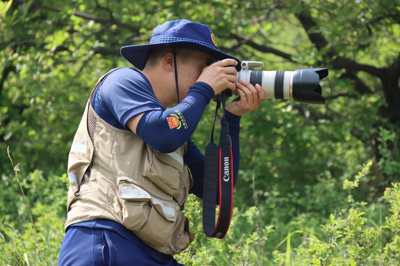 新手摄影必学课,光圈是什么?新手摄影，特别注意有两点，第一点：新手通常有个毛病
