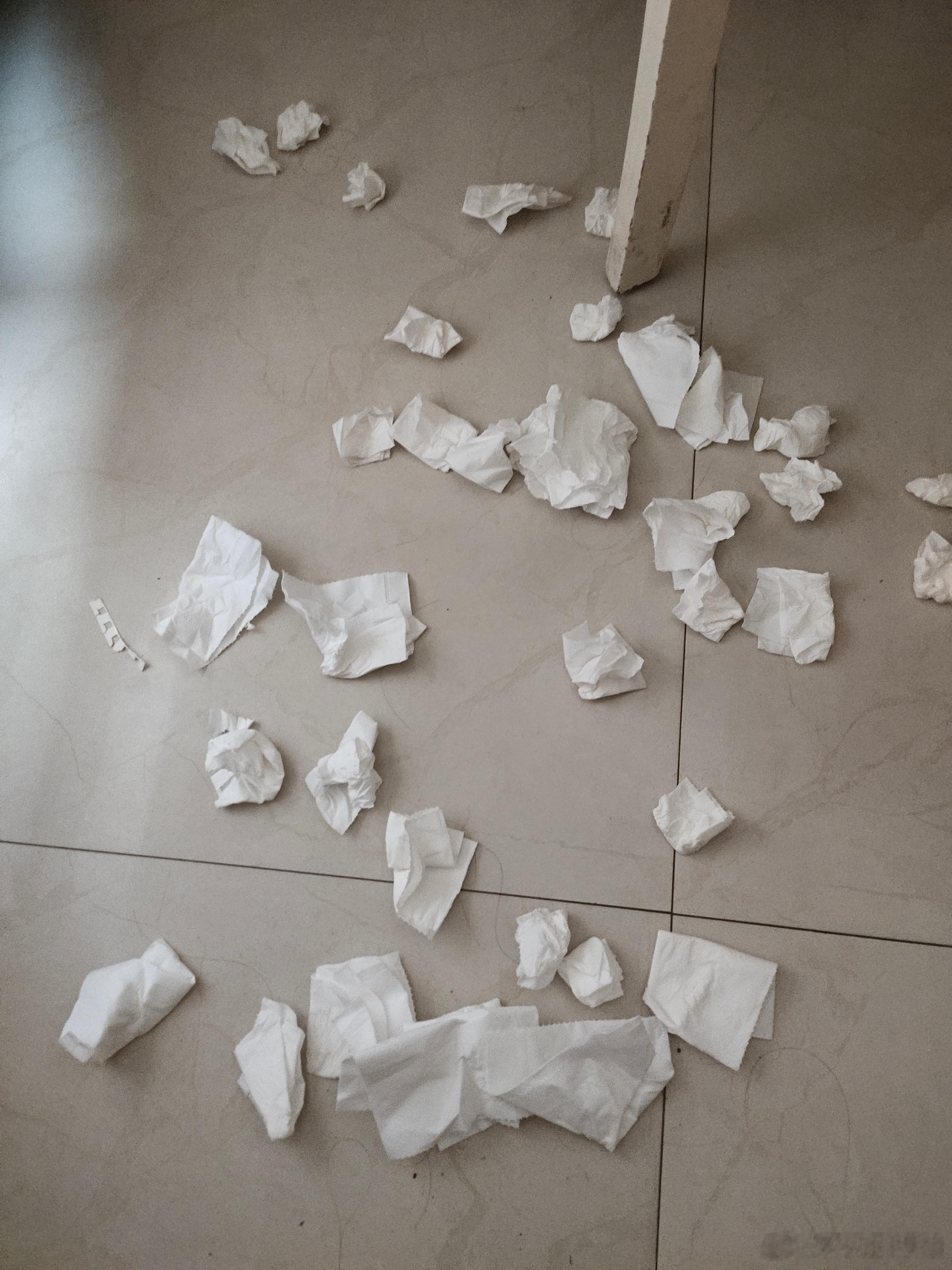 过敏性鼻炎到底有多痛苦？？看看我这一大早的战绩[哭哭]​​​
