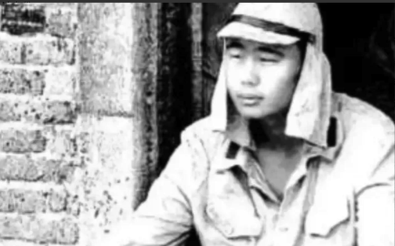 1942年，一个日军带着26名被俘的八路军来到根据地，向八路军投降。自他来了以后