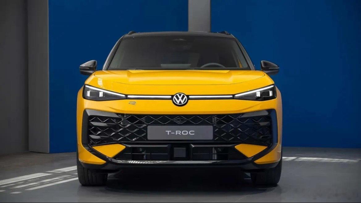 新一代大众TRoc发布！这前脸两个小手手让人想到了三维弹球[doge]​​​