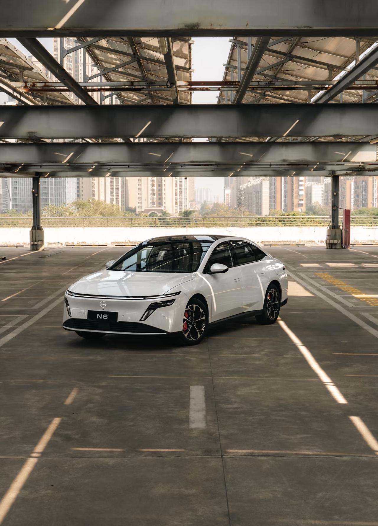 电池够大才是硬道理！N6Pro+：纯电跑通勤，混动跑远方。对于现在买新能源车