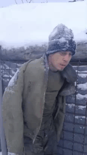 1支俄军7人小队在胡里艾波勒被乌军俘虏，其中有的俄军士兵衣服穿得并不多，挺抗冻的