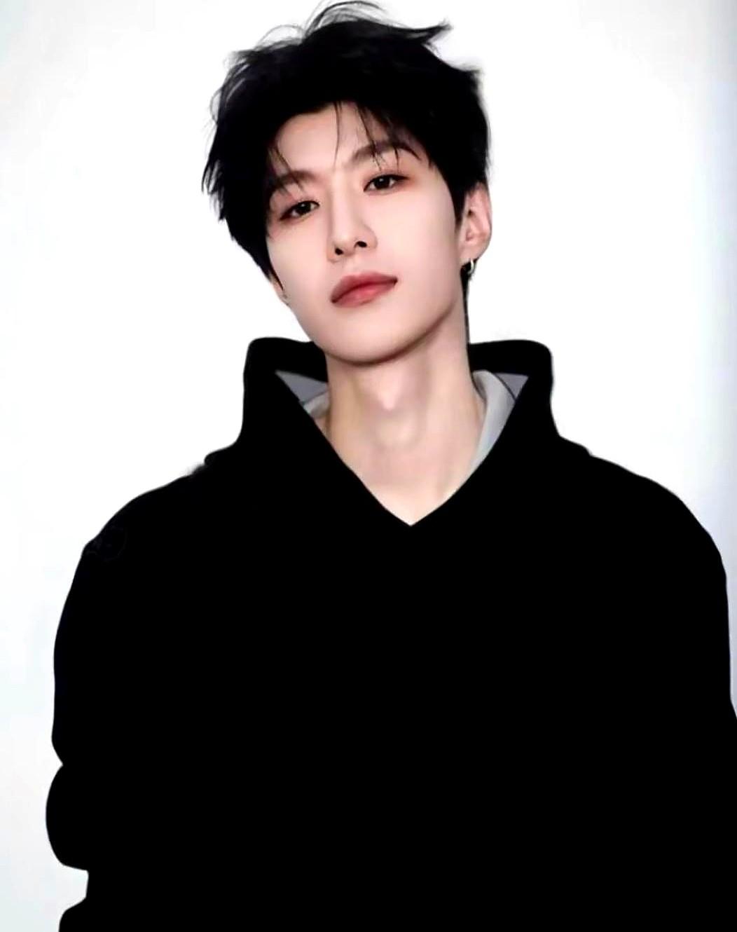 狐妖三部曲最后一部《天地剑心》收官，是三部里表现最差的，豆瓣5.8分比前两部低，