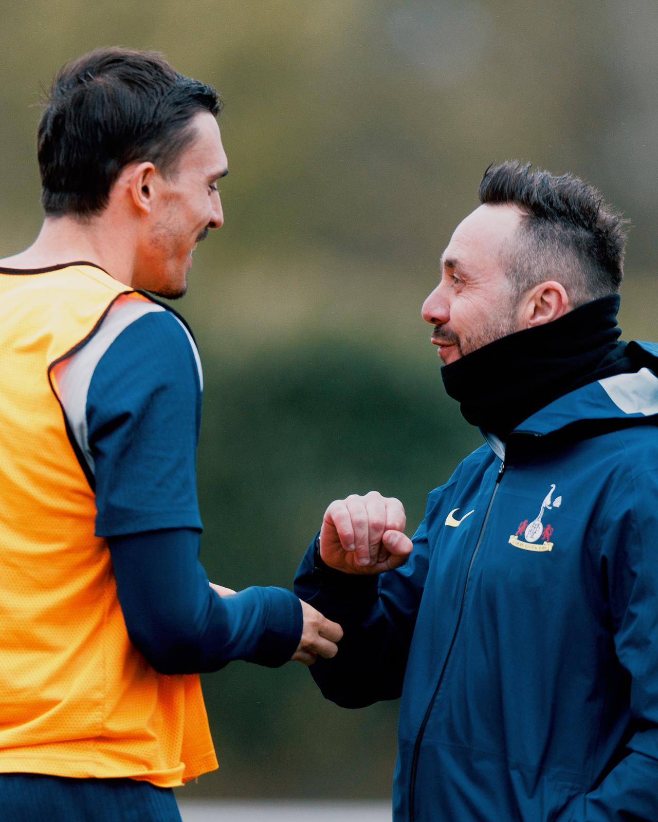 德泽尔比在热刺的第一堂训练课，极致地强调了控球，这恐怕是澳波执教以来，热刺最清晰