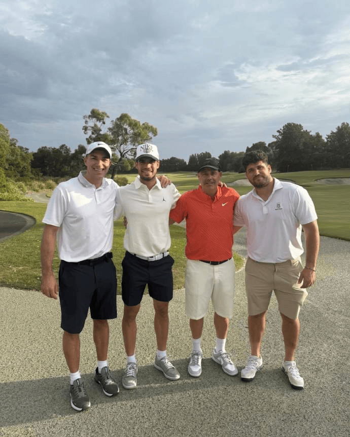 阿卡: 哥哥还会给我理发, 现在最想去旅行