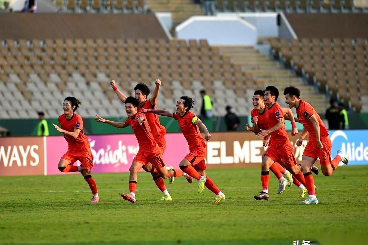 特鲁西埃这话听着扎心，却是戳破了国足的真实处境——现在的中国队，在亚洲足坛早已不