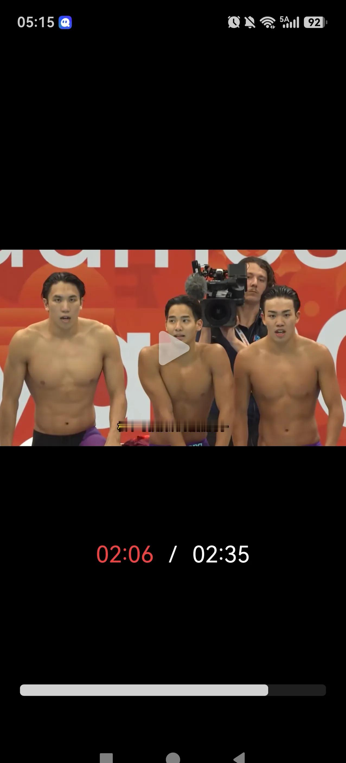 矮11厘米还能拿银牌，日本游泳队真够硬的！名古屋亚运会男子4×200米自由泳接力，中国队7分00秒1