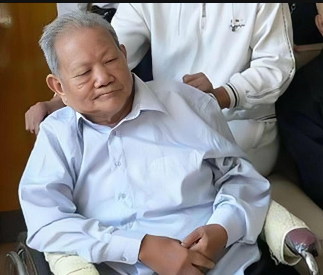 2009年，李银桥临终前还放不下毛主席叮嘱的事，对妻子韩桂馨说：你可别忘了！