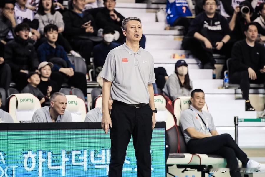 中国男篮12人大名单预测：为备战世预赛关键战役，中国男篮正在紧锣密鼓地进行训练