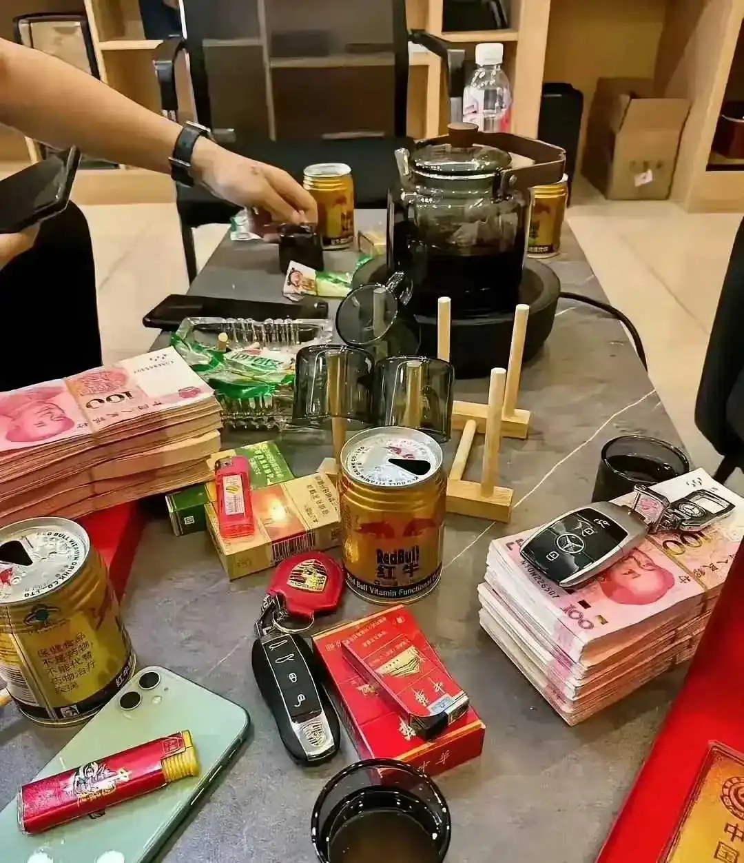 60岁混成这样，算人生巅峰了吧？