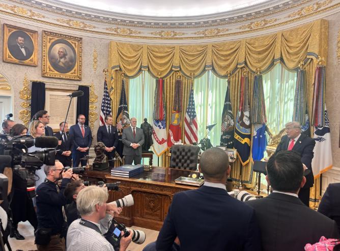 赫格塞斯的结局或许已然注定！或许这位美国战争部长也没有想到，明明自己一直在支持着