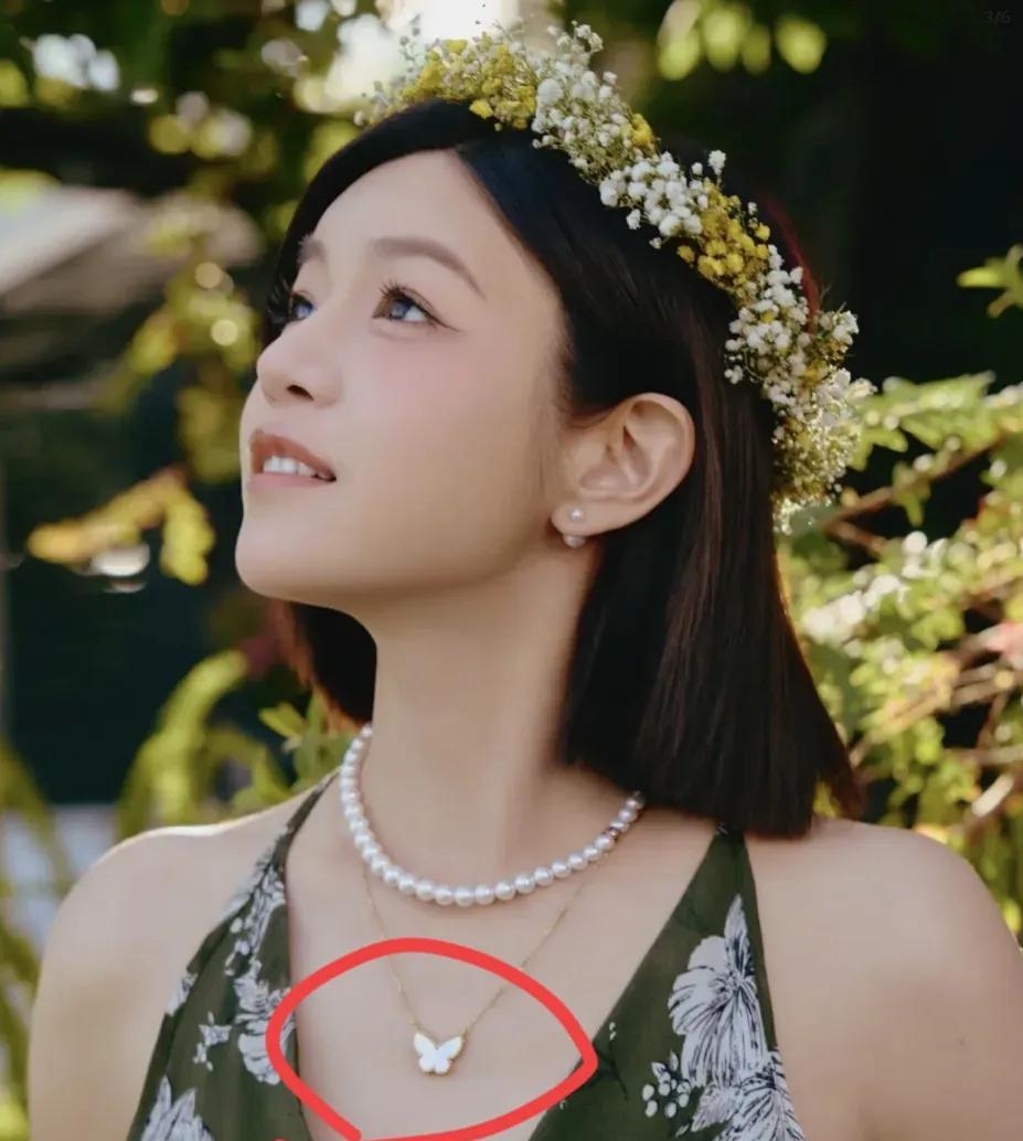 陈妍希应该是真喜欢陈晓那挂的男人，原因无他，离婚后她虽然桃花不断，可她选择的