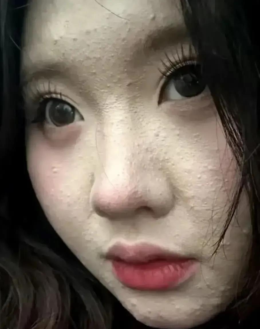 网友:第一次学着化妆，有没有美美哒？