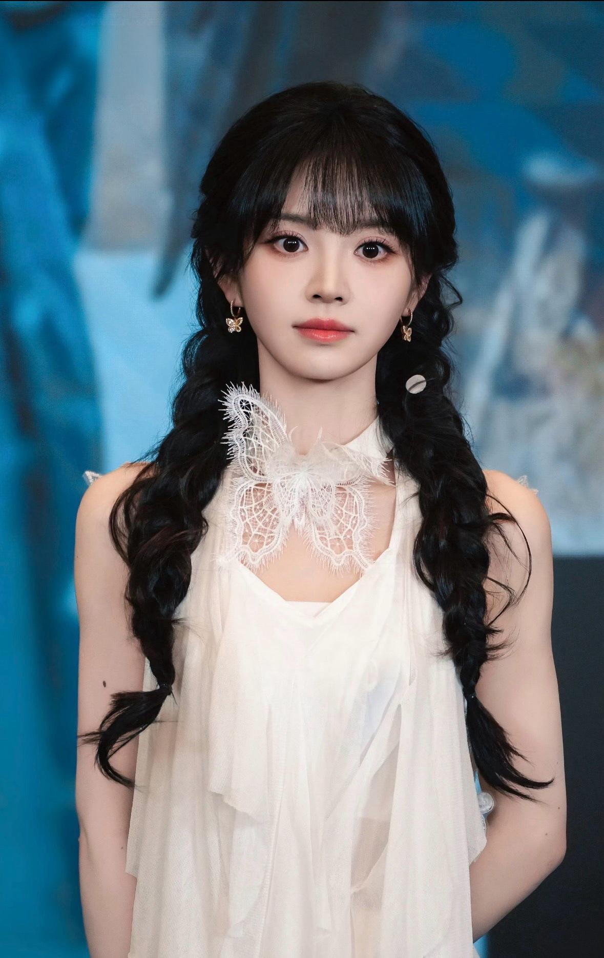 最近《逐玉》这部剧太火了，我也好奇查了下田曦薇是什么学历，不查不知道，一查才知道