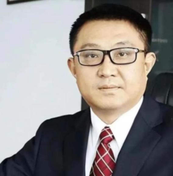 2020年，“核酸大王”张核子在三年疫情期间趁机牟取“国难财”，通过核酸造假害了