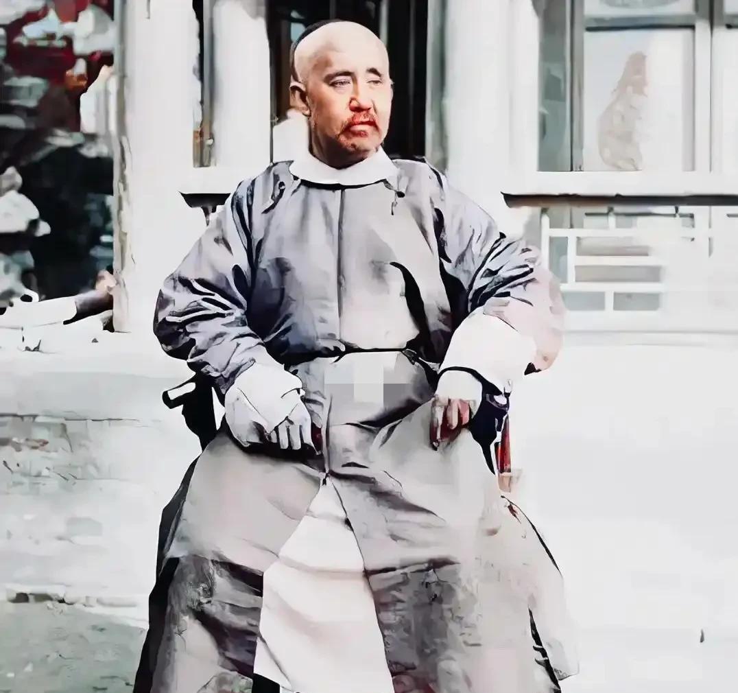 僧格林沁，清朝最后的武将。为什么说他是清朝最后的武将呢？因为僧格林沁效忠的是大