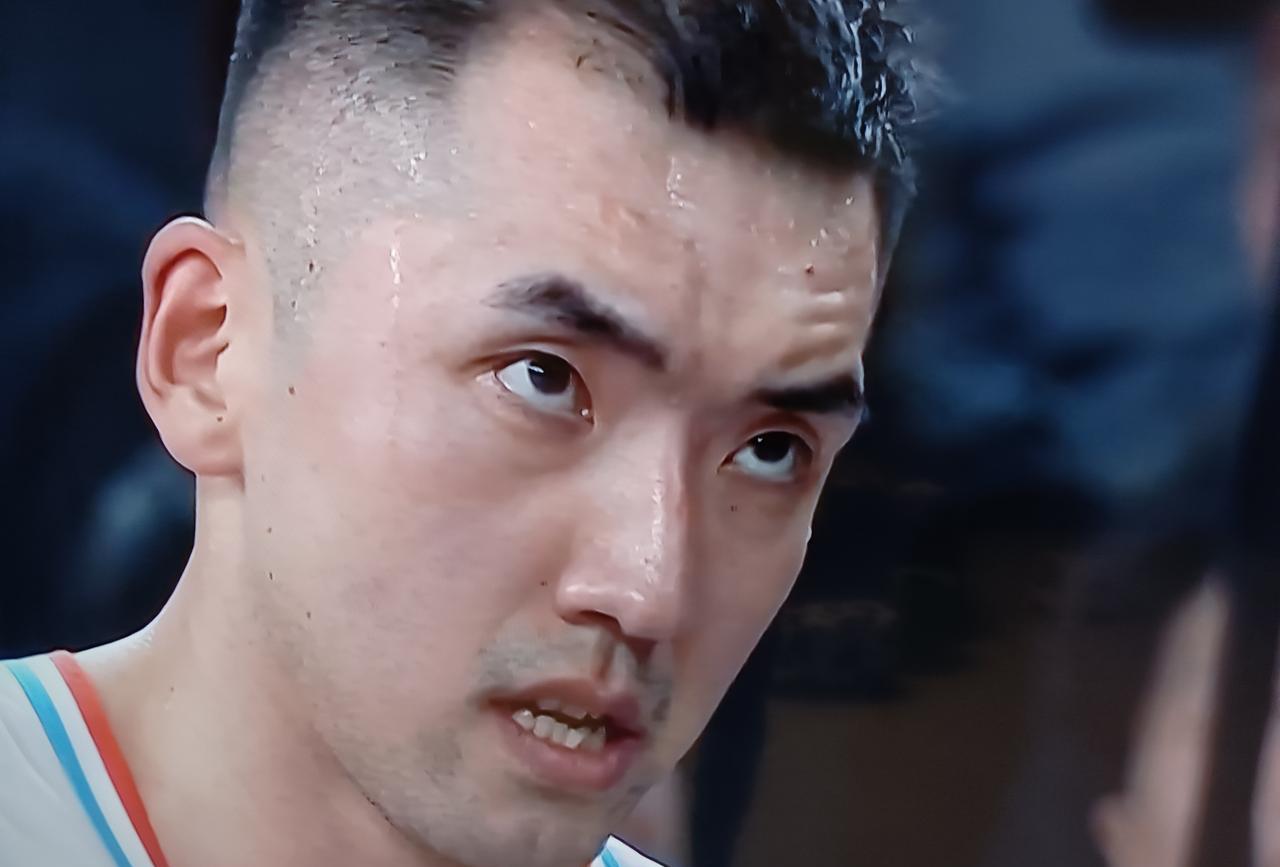只要我山东男篮陶翰林的魂回来了，我山东男篮下赛季就可能有大戏了。昨天一场夏季联赛