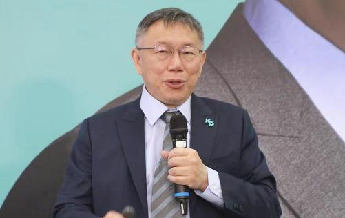 黄国昌在新北召开倒戈记者会，全面封杀柯文哲的军购指令！很多人以为民众党内部只是路