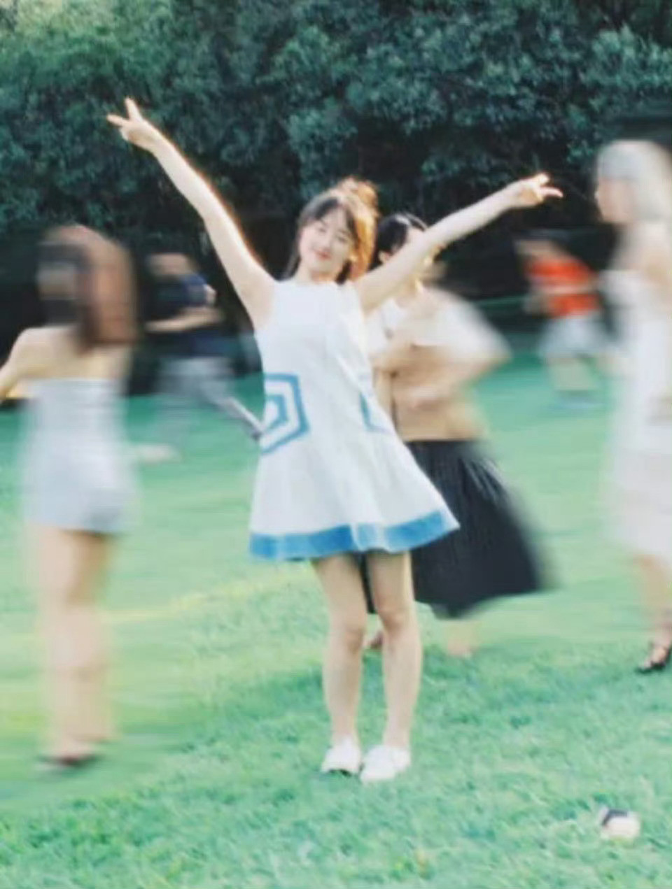 袁冰妍小奶圆！早~