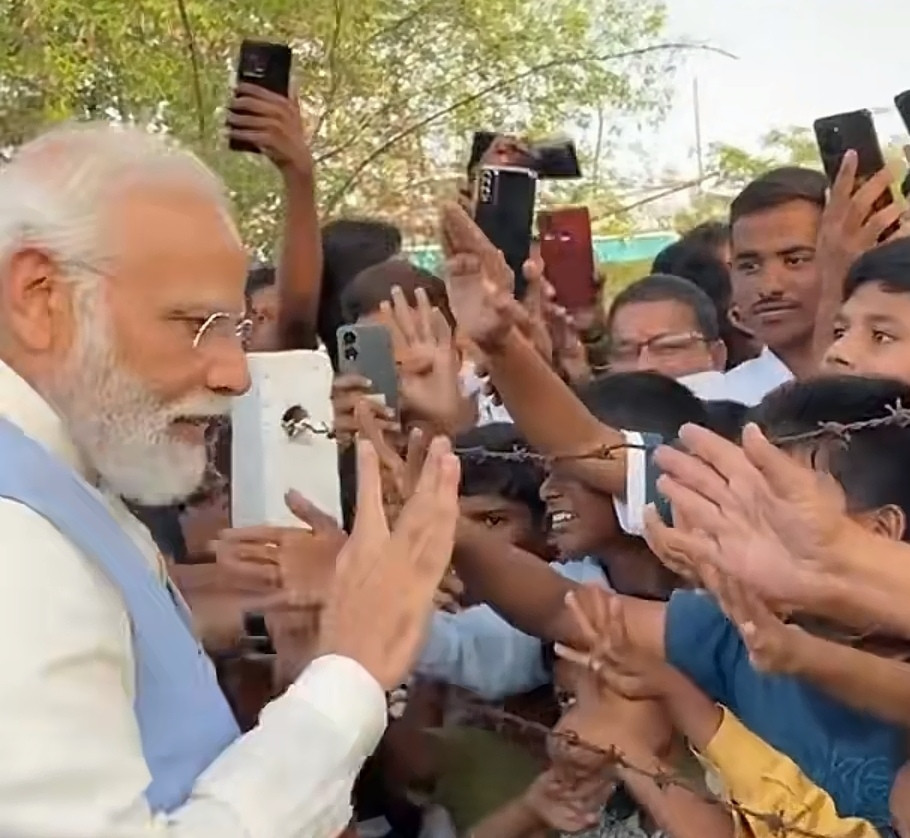 印度喊话中国卖尿素给他们，难道14亿人口的印度制造不出尿素吗？其实印度造尿素和