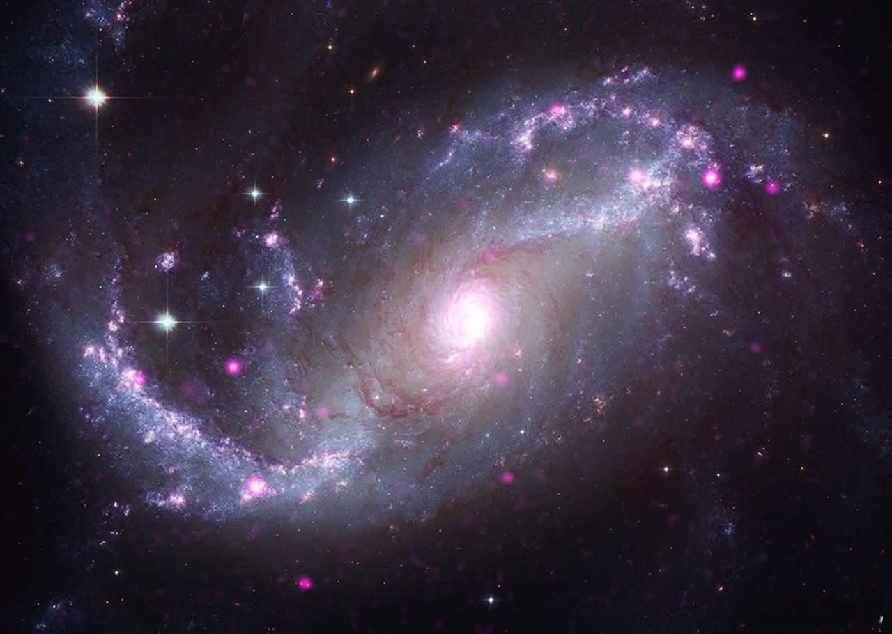 NGC1672：一条喂养银河引擎的宇宙高速公路请尽情欣赏这幅令人叹为观止的多波