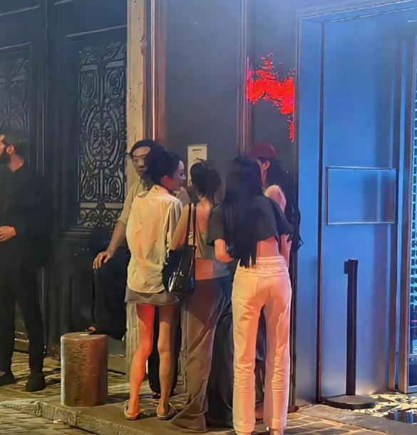 为守住万达，王健林70多岁还在拼，可王思聪在干嘛？王健林现在每天跟个特种兵一样
