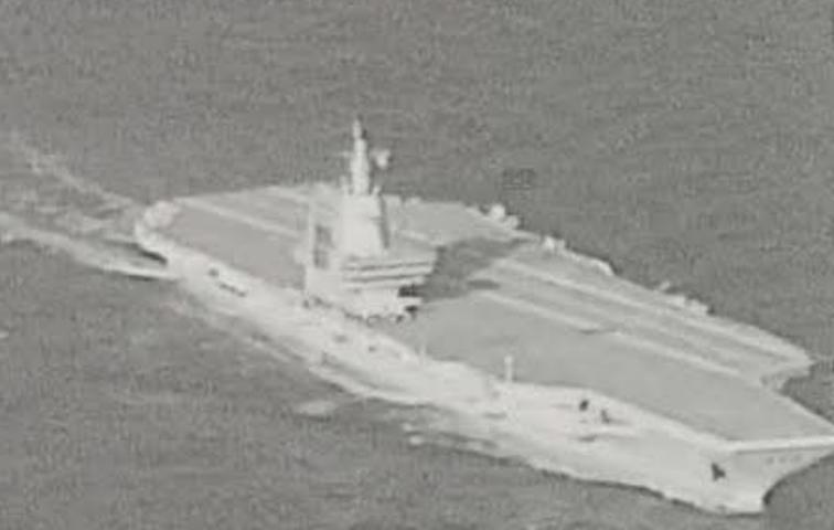 台当局真不嫌丢人：福建舰第一次通过台湾海峡，台军耍了一个小心机！来自中时新