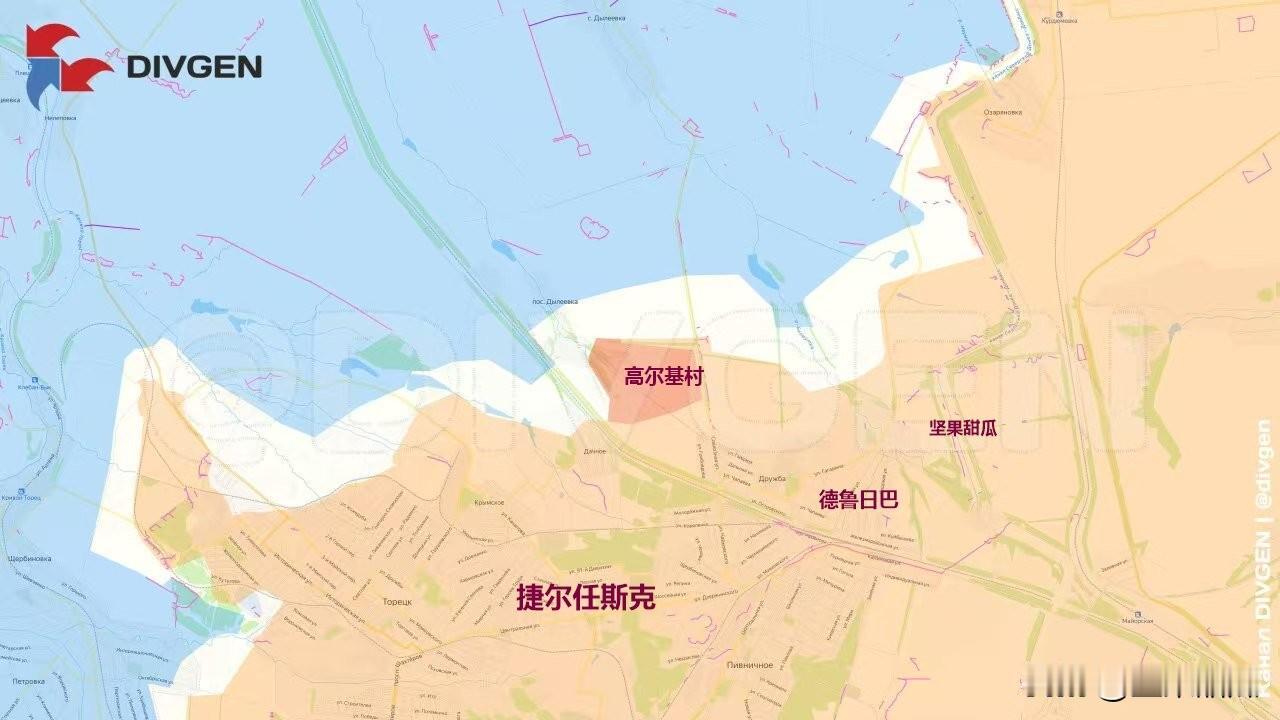 捷尔任斯克方向，俄军第四旅一路高歌猛进，在摩托车突击队的攻击下，已拿下德鲁日巴西