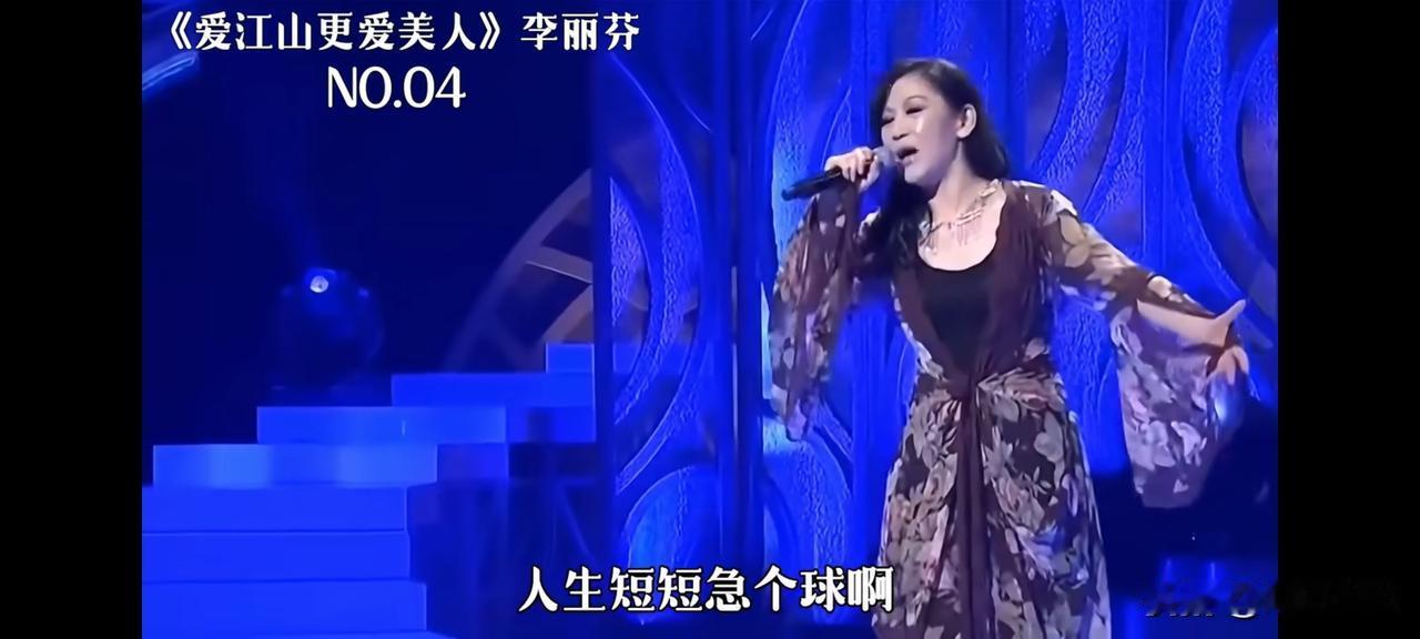 去年大学同学聚会，我没法参加，于是拍了一段祝福视频发给了大学的班长，请他帮忙把祝