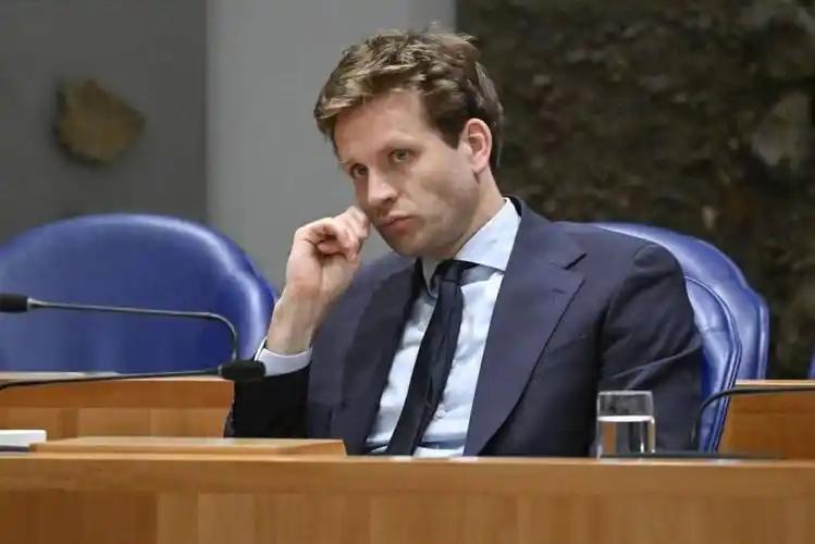 荷兰这是不打算归还安世半导体了？有业内人士透露，自从荷兰经济大臣卡雷曼斯下达