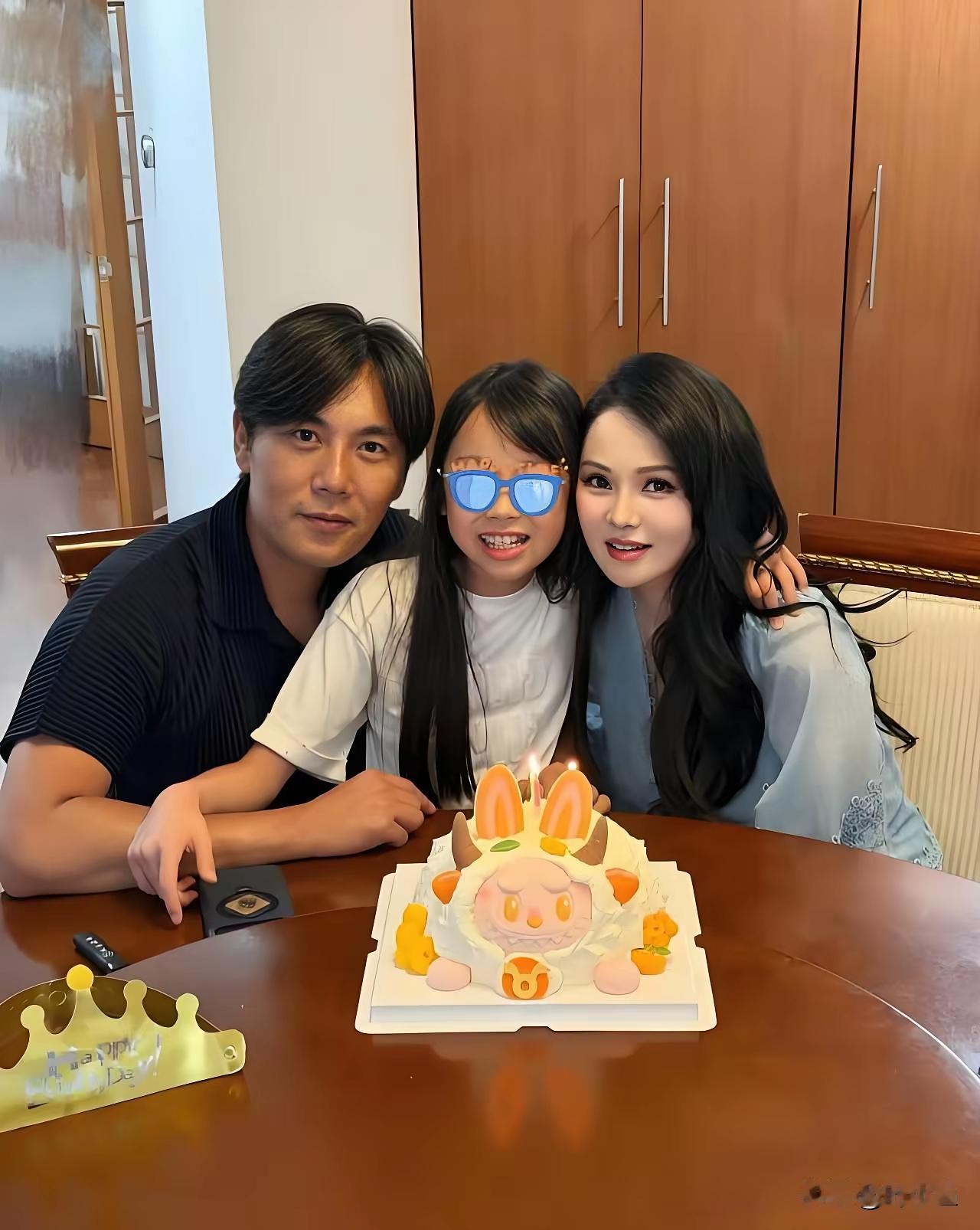 伊能静这一路，看着都疼。46岁想生孩子，医生说自然怀几乎不可能，换别人可能