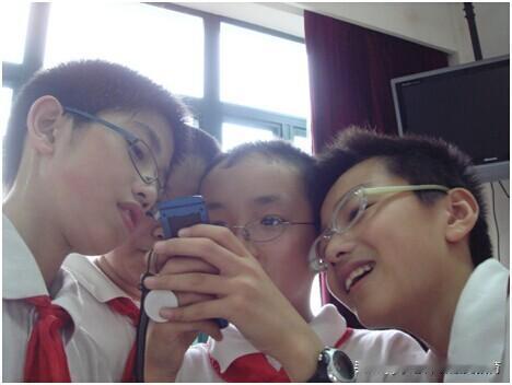 提醒各位家长：孩子上大学前最好不要给他配手机但凡你给他配手机，你后面就会有很多