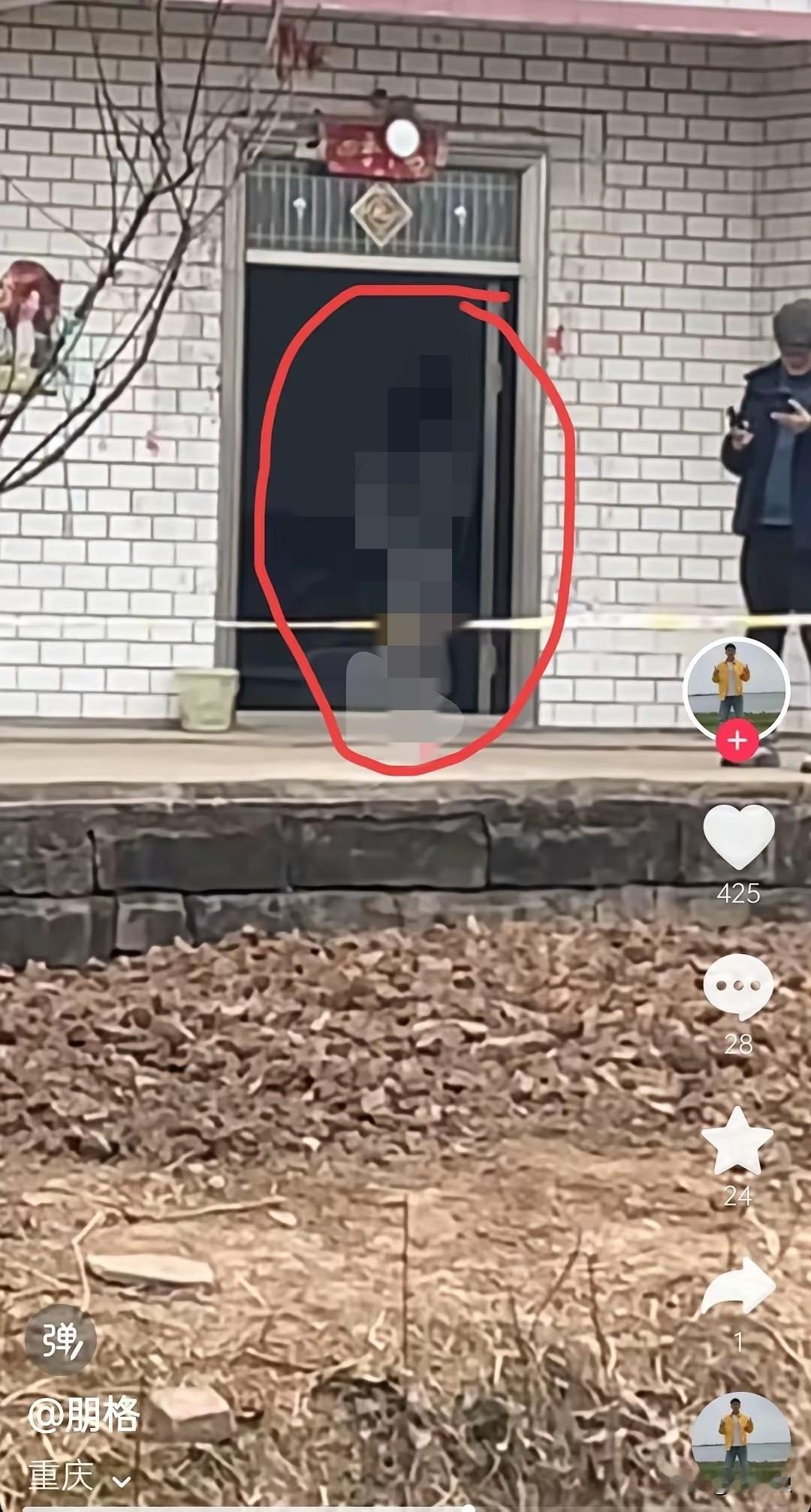 呆呆家门口，挂镜子有什么讲究。我发现农村，很多家门口，也就是跟呆呆家门窗上，同